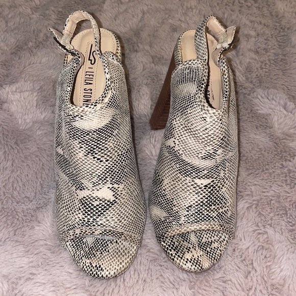 Heels - Picture 3 of 4